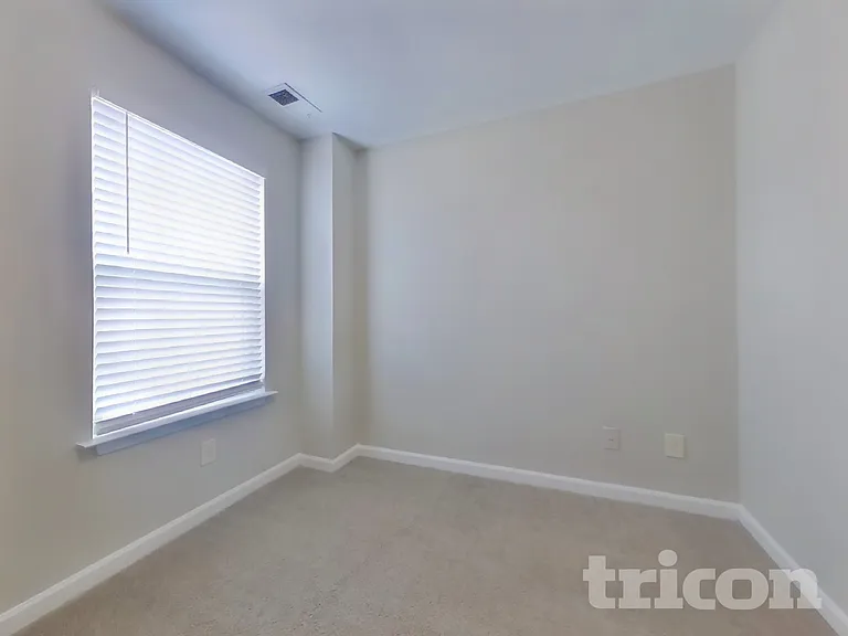 46 Wyndham Ct SE — Photo 11