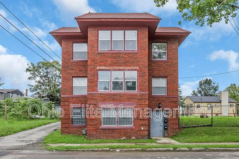 1 bed, 1.0 bath, $1,000 — Photo 2