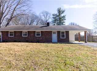 6710 Yadkinville Rd, Pfafftown, NC 27040