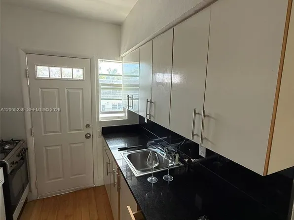7510 Carlyle Ave APT 5, Miami Beach, FL 33141