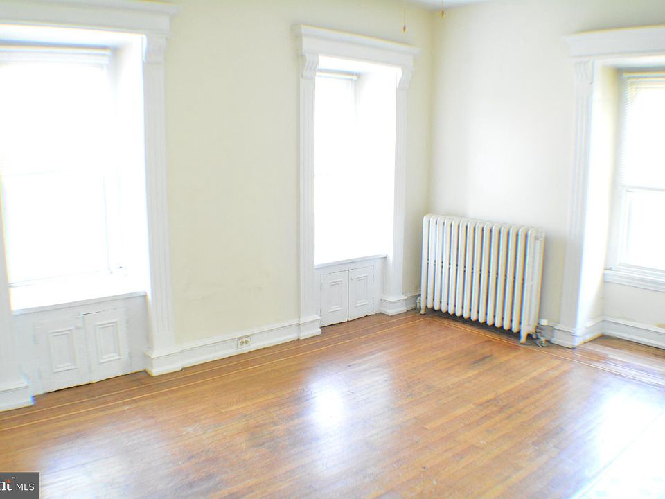 1st image of 122 W Manheim St APT 11