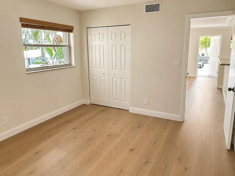 1125 NE 16th Pl #205 — Photo 11