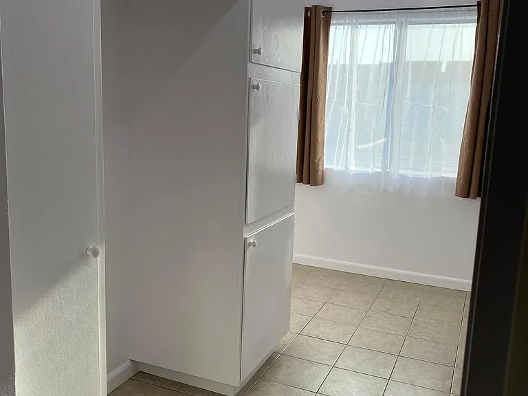 909 E Maple St #5 — Photo 9