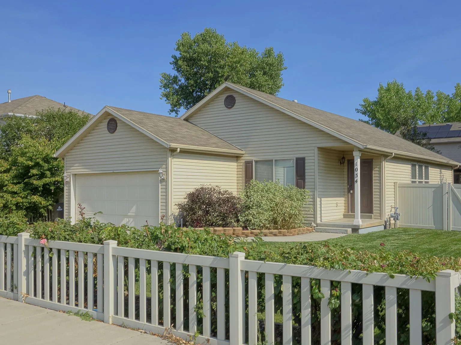3 bed, 1450 sqft, $1,800 — Photo 2