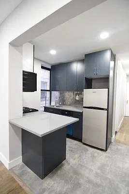 Rented by Ledvech Group | media 11