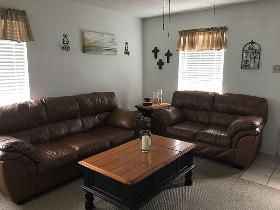 4th image of 502 W Formosa Blvd
