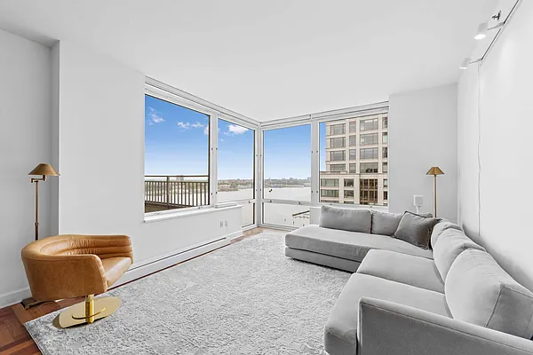 Rented by Corcoran | media 16
