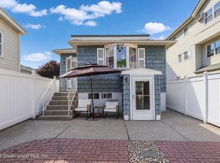 255 Saint Marys Ave, Staten Island, NY 10305