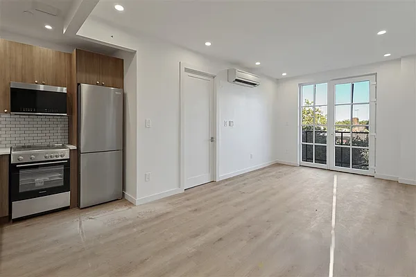 Rented by CW Realty Property Management LLC | media 42