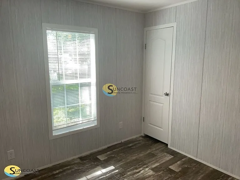 5870 Patterson Ave — Photo 10