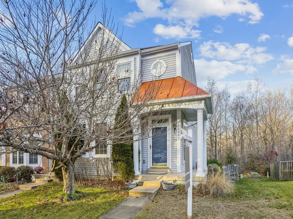 15565 Winding Creek Dr, Dumfries, VA 22025