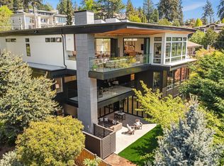 9421 NE 1st St, Bellevue, WA
