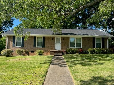 2506 Dulaire Rd, Greensboro, NC, 27407