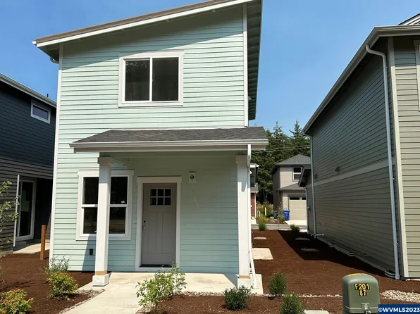 4555 SE Fleming St, South Beach, OR 97366