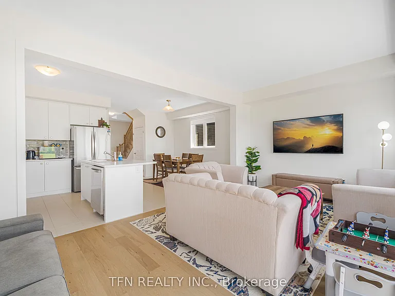 189 Velvet Way N — Photo 17