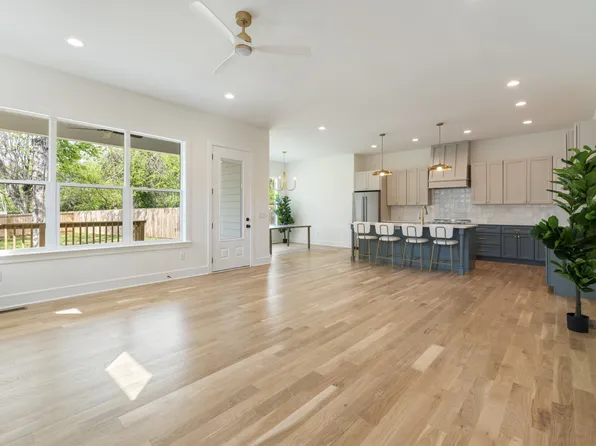 310 McKennell Dr, Nashville, TN 37206