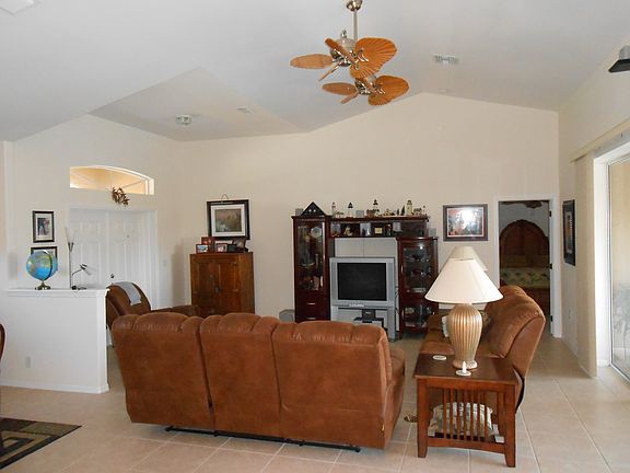 4th image of 138 Cousley Dr