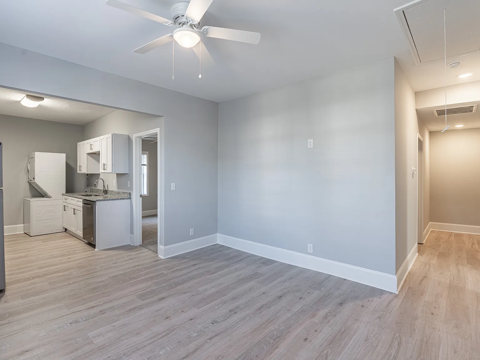 202 Carolina St — Photo 4