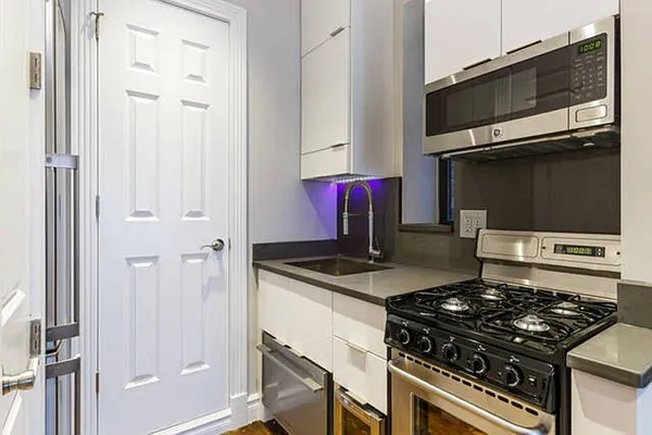 Rented by Nest Seekers International | media 16