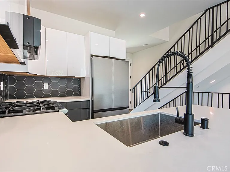 10719 Addison St #10717.2 — Photo 26