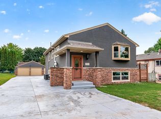 1518 Pacific St, Saint Paul, MN 55106