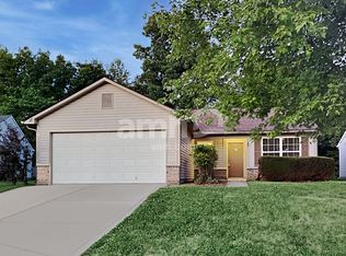 1309 Blue Heron Ln, Greenwood, IN 46143