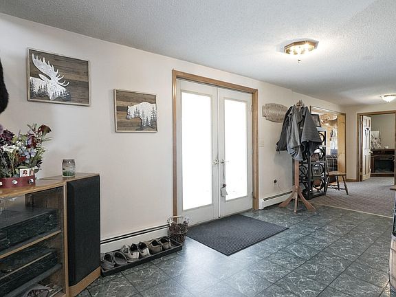 3rd image of 7 Town Hall Rd