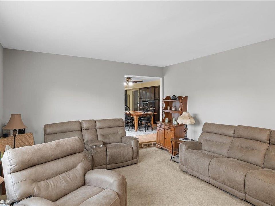 39335 Waldorf Dr, photo 16