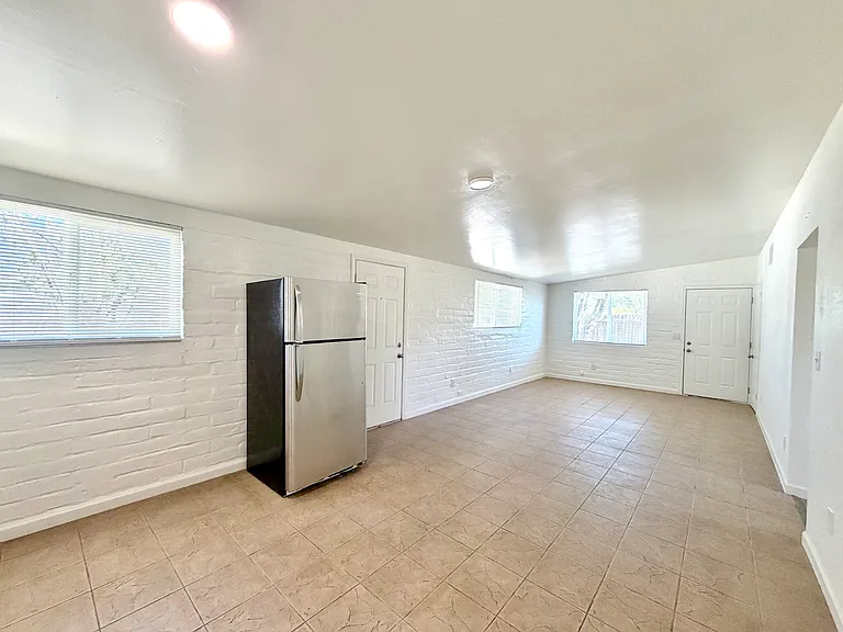 The Derby Apartments — Photo 16