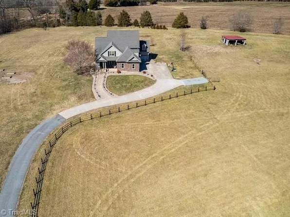 188 Baltimore Trails Ln, Advance, NC 27006