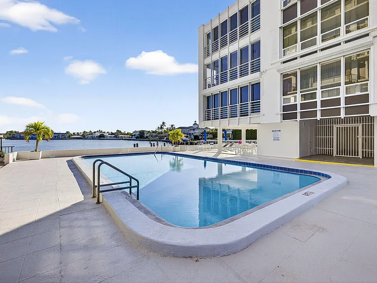 900 NE Spanish River Blvd #2W — Photo 28
