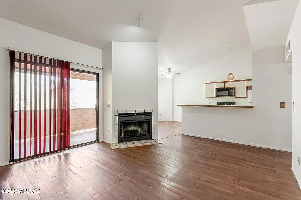 MM: W Park Wood Ln 1698 - 1 — Photo 2