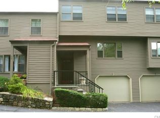25 Lambert Cmn, Wilton, CT 06897