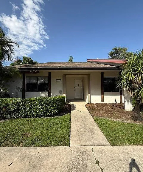 1552 Montauk Dr — Photo 1