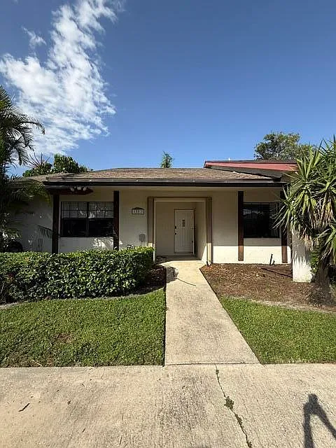 1552 Montauk Dr