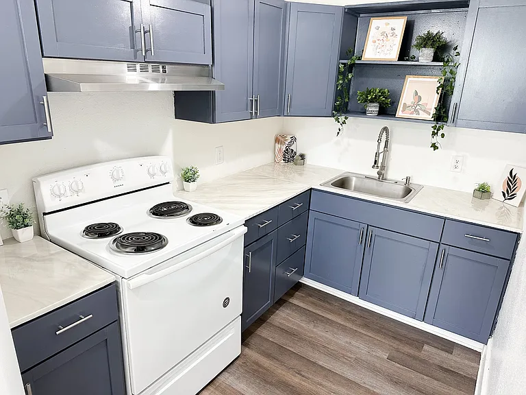 2600 Kingman Blvd #21 — Photo 5