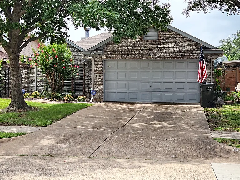 1320 Sheila Dr — Photo 46