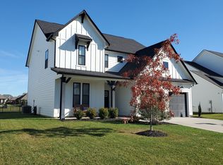 1935 S Reilly Ln, New Palestine, IN 46163