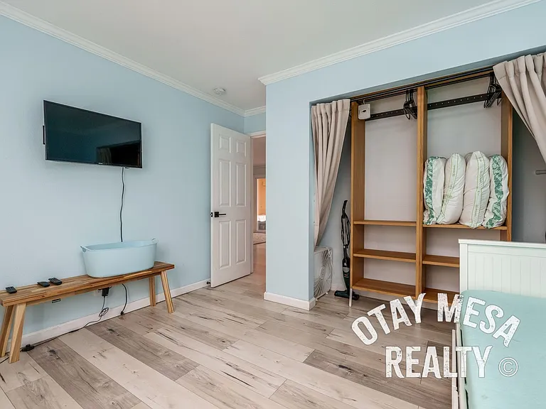 263 Dahlia Ave #10 — Photo 15