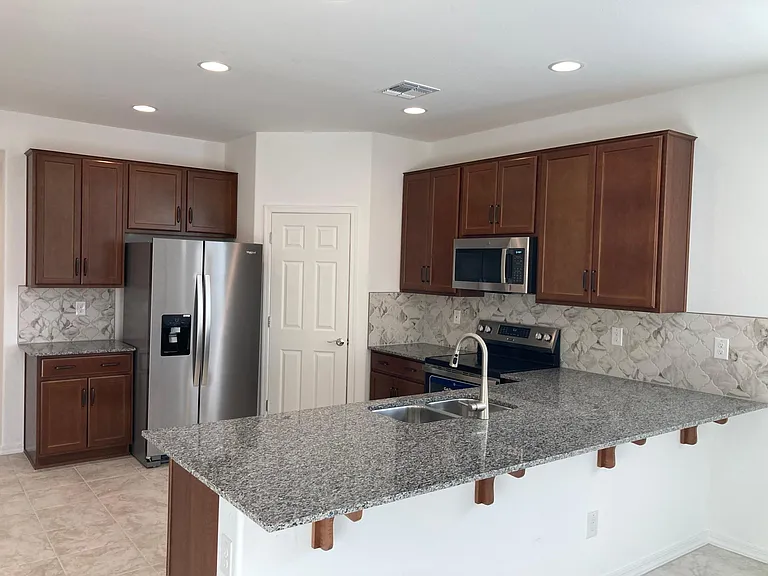 5628 W Roundhouse Rd — Photo 6