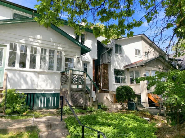 1390 Davenport Rd, Toronto, ON M6H 2G9