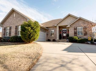 310 S Yellowwood Dr, Springfield, MO 65809