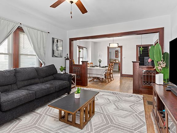 2nd image of 511 Greenwood Ave