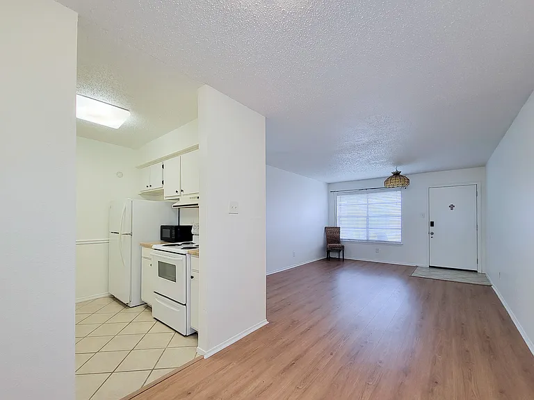 3535 Nasa Pkwy #94 — Photo 10