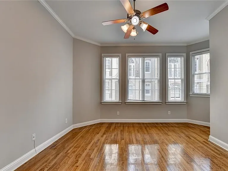 813 Clifton Heights Ln — Photo 28
