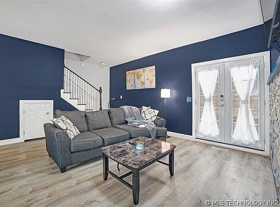 3rd image of 1420 E 17th Pl S #B