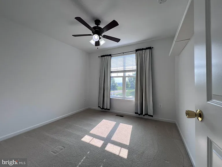 9243 Dawkins Crest Cir — Photo 21