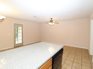 2600 Bowman Dr APT B, Springdale, AR 72762