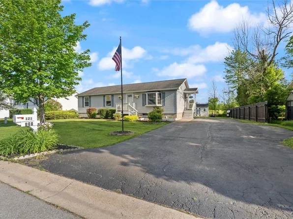 121 Getmac Ave, Canastota, NY 13032