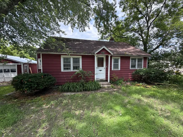 508 Prim Rd, Colchester, VT 05446